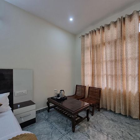 Baikunth Homes 戴尔豪斯 外观 照片