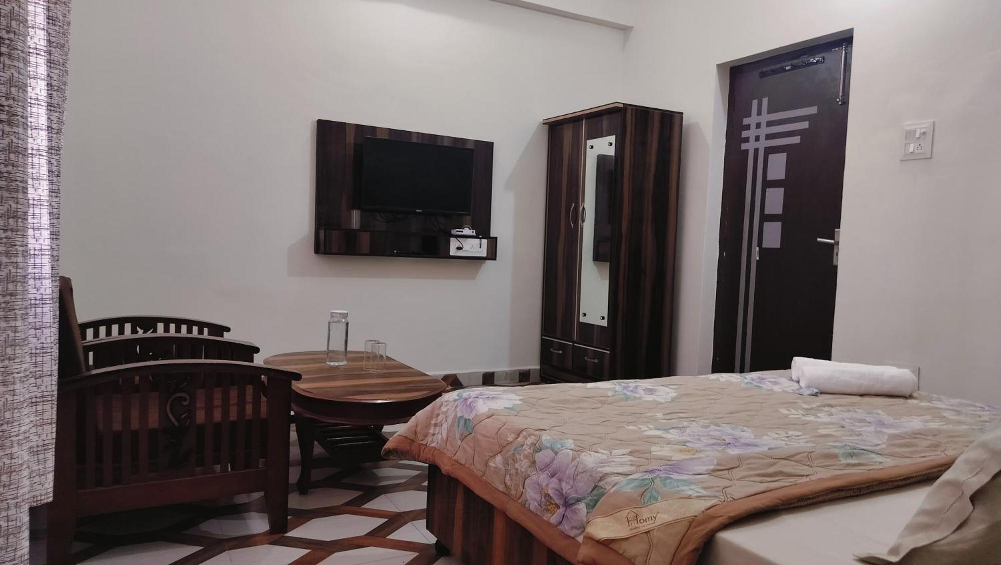 Baikunth Homes 戴尔豪斯 外观 照片
