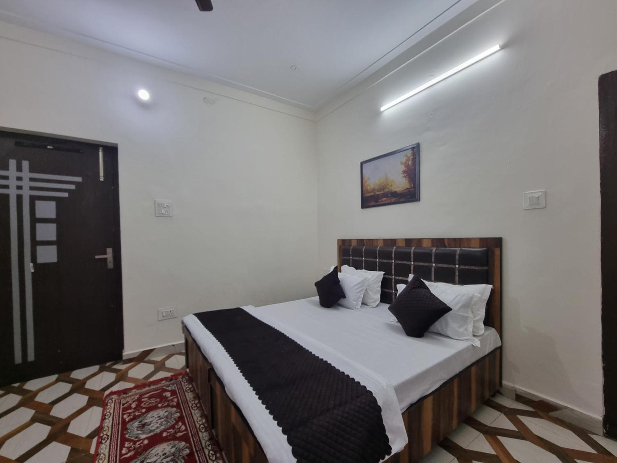 Baikunth Homes 戴尔豪斯 外观 照片
