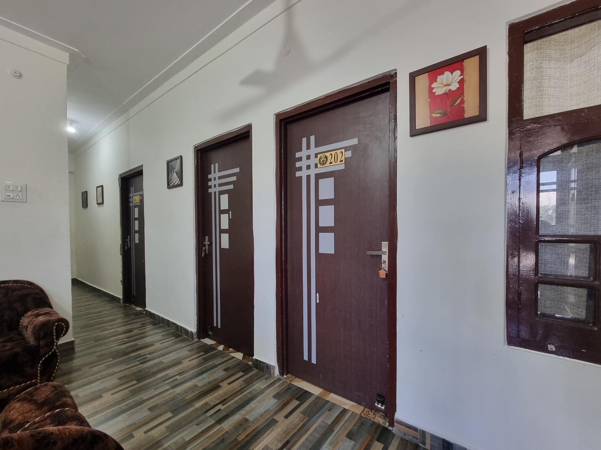 Baikunth Homes 戴尔豪斯 外观 照片