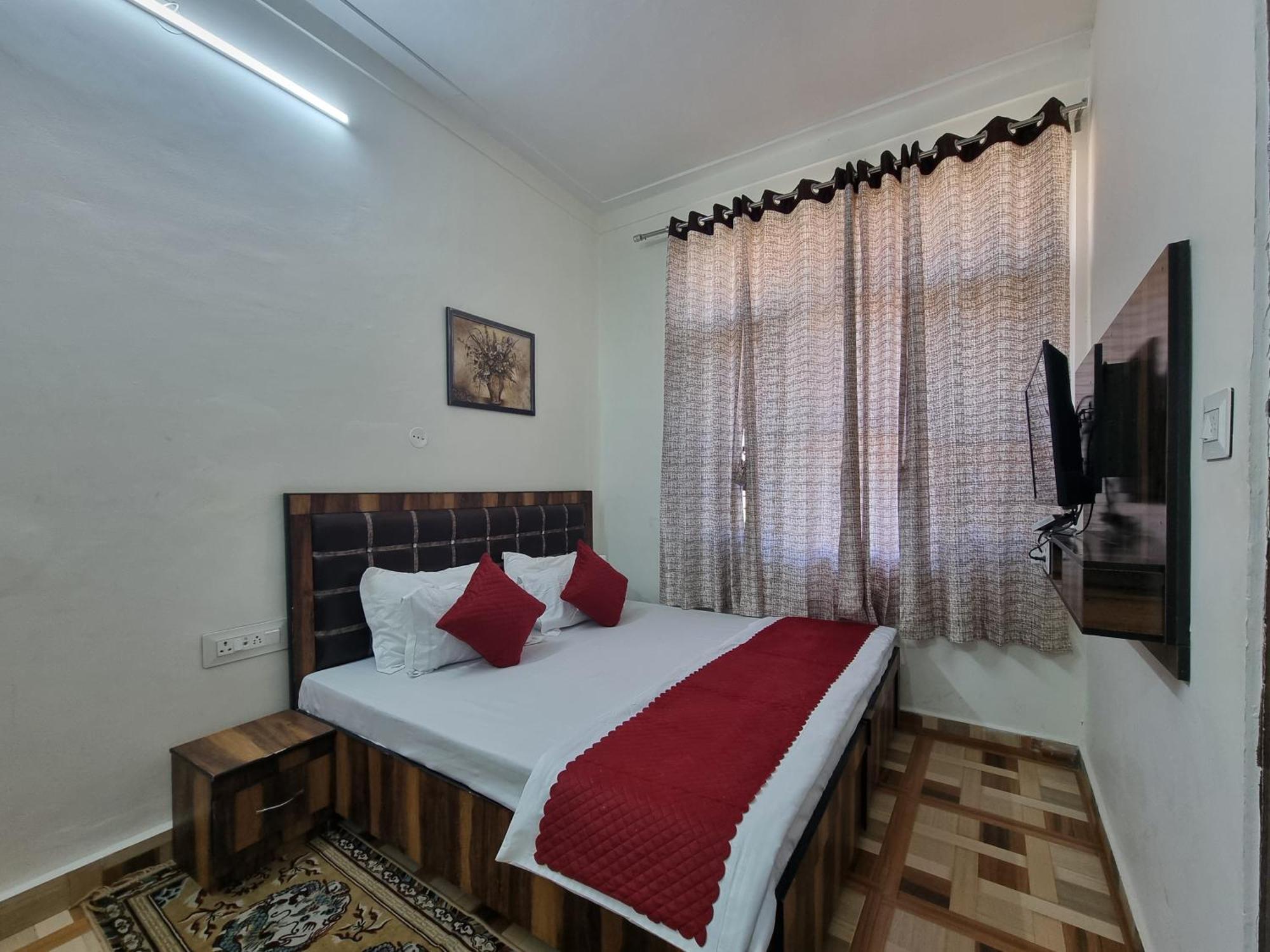 Baikunth Homes 戴尔豪斯 外观 照片